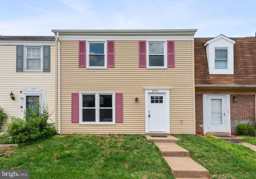 8995 Patterson Pl, MANASSAS, VA, 20110-4249 | Card Image