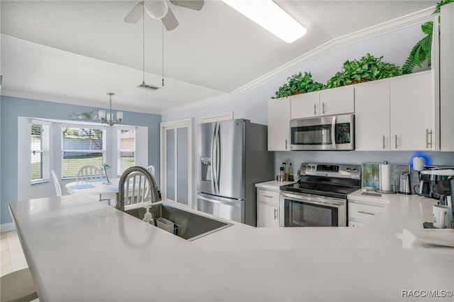 795 Toucan Loop, House other with 2 bedrooms, 2 bathrooms and 2 parking in Hernando FL | Image 9