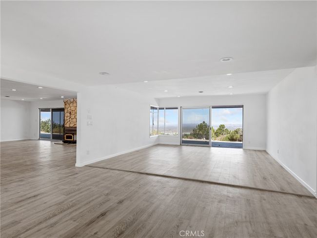 31611 157 Th St E, House other with 3 bedrooms, 3 bathrooms and 2 parking in Llano CA | Image 11
