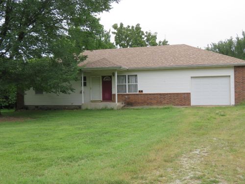 411 E 330th Rd, Humansville, MO, 65674-8545 | Card Image