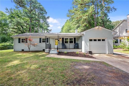 112 Lambs Creek Dr, Yorktown, VA, 23693-2300 | Card Image
