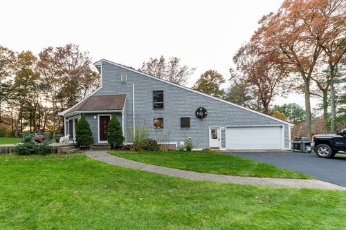 6 Leonard St, Lakeville, MA, 02347-1210 | Card Image