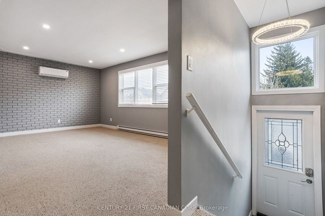 103-105 Main St S, Home with 4 bedrooms, 2 bathrooms and 5 parking in Exeter ON | Image 10