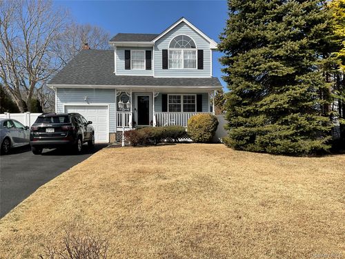 7 Tipton Dr W, Shirley, NY, 11967-3506 | Card Image