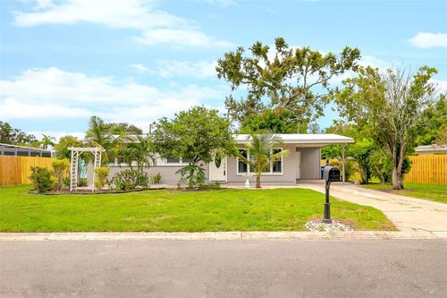 2712 Carnegie Pl, Bradenton, FL, 34207-5613 | Card Image