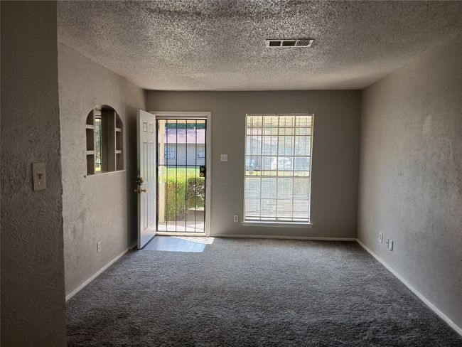 3422 Judge Dupree Dr, House other with 3 bedrooms, 2 bathrooms and null parking in Dallas TX | Image 5