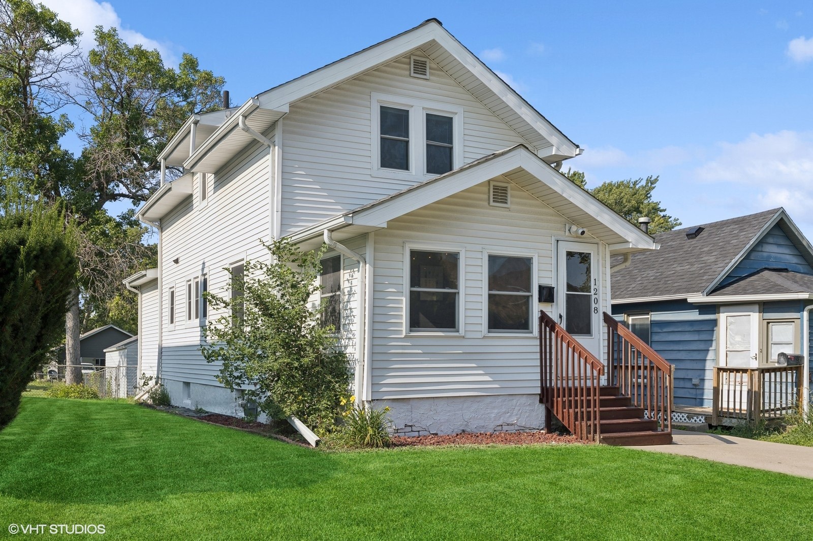 Buchanan St, Des Moines, IA 50316