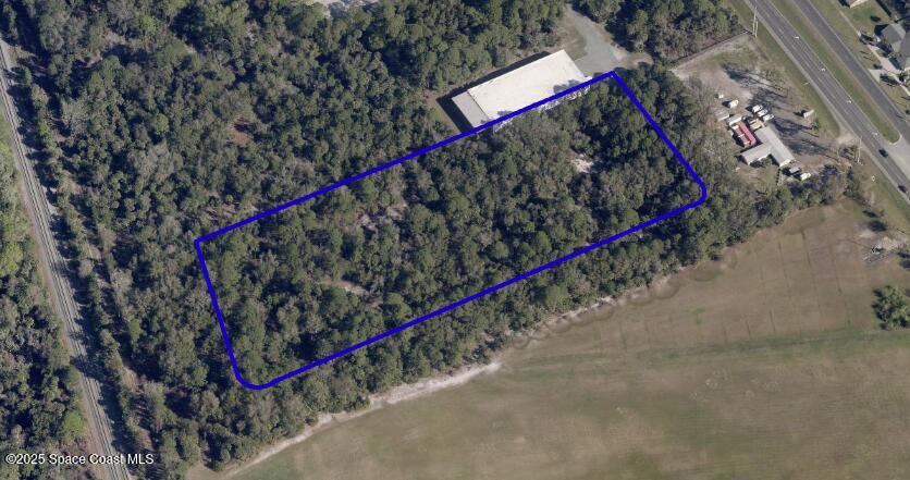 Land in Titusville