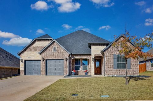 702 La Paloma Rd, Sanger, TX, 76266-6860 | Card Image