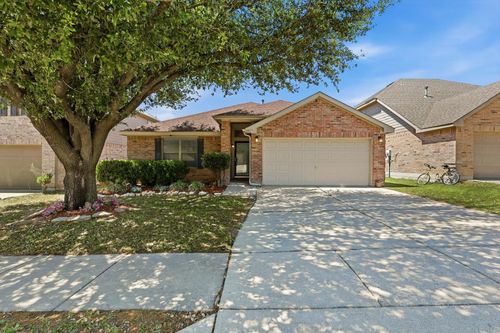 6037 Horn Cap Dr, Fort Worth, TX, 76179-7389 | Card Image