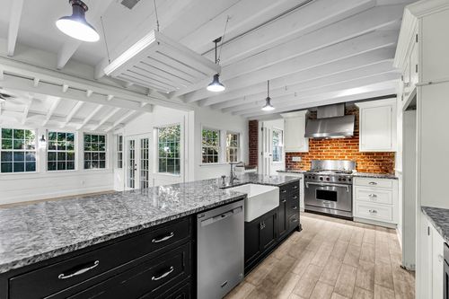 706 Sterling Dr, Charleston, SC, 29412-9138 | Card Image