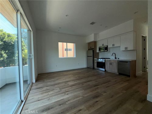 5044 Laurel Canyon Blvd, Valley Village, CA, 91607 | Card Image