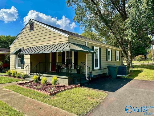 1529 Mckinley Ave Ne, Huntsville, AL, 35801-1706 | Card Image
