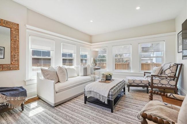 524 Locust St, House other with 3 bedrooms, 2 bathrooms and 6 parking in Burlington ON | Image 17
