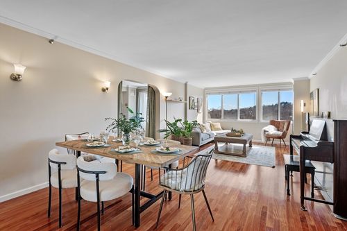 apt-721-1731 Beacon St, Brookline, MA, 02445-5327 | Card Image