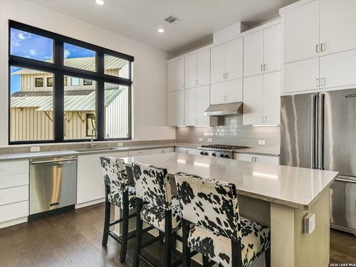 unit-105-1226 S Presa St, San Antonio, TX, 78210-1470 | Card Image