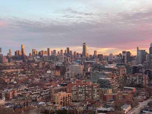 ph20-19 Western Battery Rd, Toronto, ON, M6K0E3 | Card Image