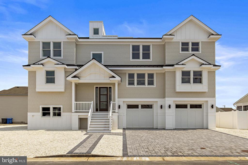 Residential in MANAHAWKIN 2
