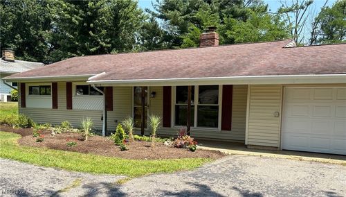 8457 Melody Ln, Macedonia, OH, 44056-1713 | Card Image