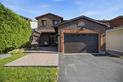 42 Valley Ridge Street, Cityview - Parkwoods Hills - Rideau Shore, ON, K2E7W2 | Card Image