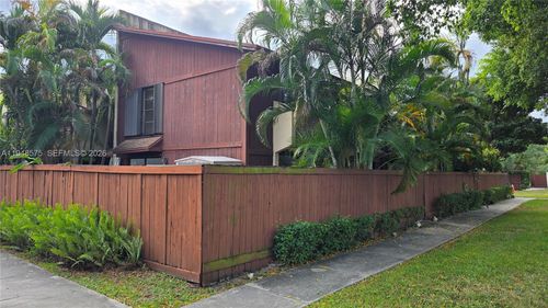 apt-a-7124 Sw 114th Pl, Miami, FL, 33173-1832 | Card Image