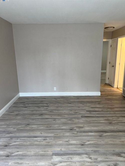 1631 Alcatraz Ave, Berkeley, CA, 94703-2653 | Card Image