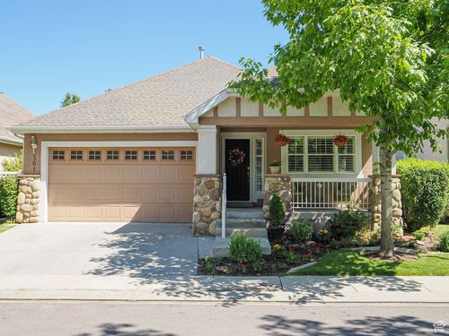 561 E Land Rush Dr, Midvale, UT, 84047-4648 | Card Image