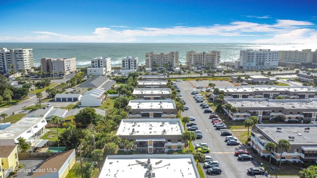 11206 - 2700 N Highway A1a, Condo with 2 bedrooms, 2 bathrooms and null parking in Indialantic FL | Image 25