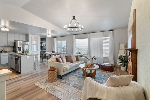 1118 W Honeycomb Dr, Grantsville, UT, 84029-3716 | Card Image