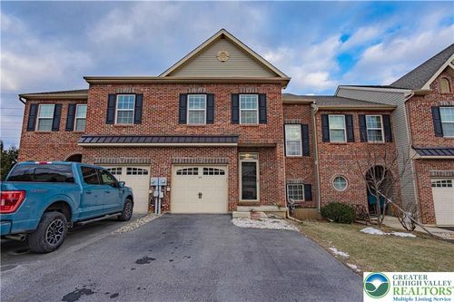 278 Milkweed Dr, ALLENTOWN, PA, 18104-8210 | Card Image