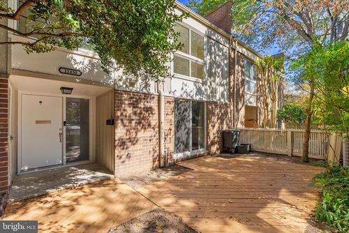 11430 Links Dr, RESTON, VA, 20190-4812 | Card Image