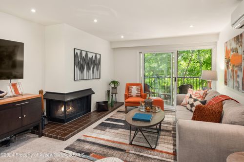 3f-205 E Durant Ave, Aspen, CO, 81611-3814 | Card Image