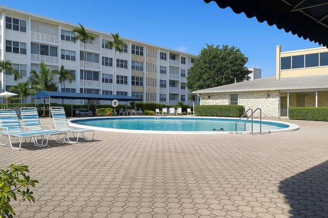 APT-215 - 410 Se 2 Nd St, Condo with 1 bedrooms, 1 bathrooms and null parking in Hallandale Beach FL | Image 7