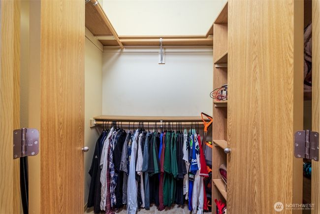 walk-in closet | Image 10