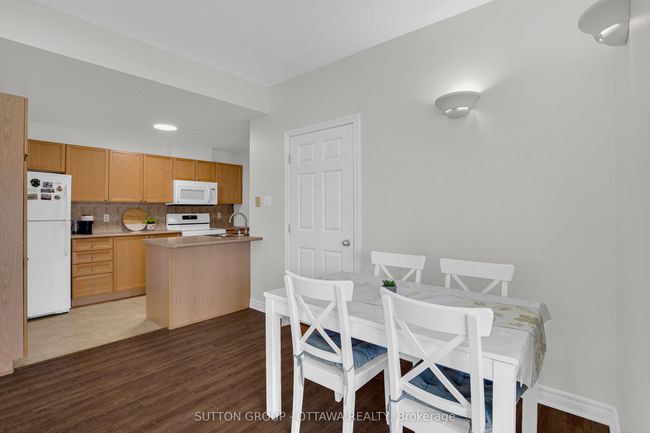 F - 241 Crestway Dr, Condo with 2 bedrooms, 2 bathrooms and null parking in Ottawa ON | Image 10