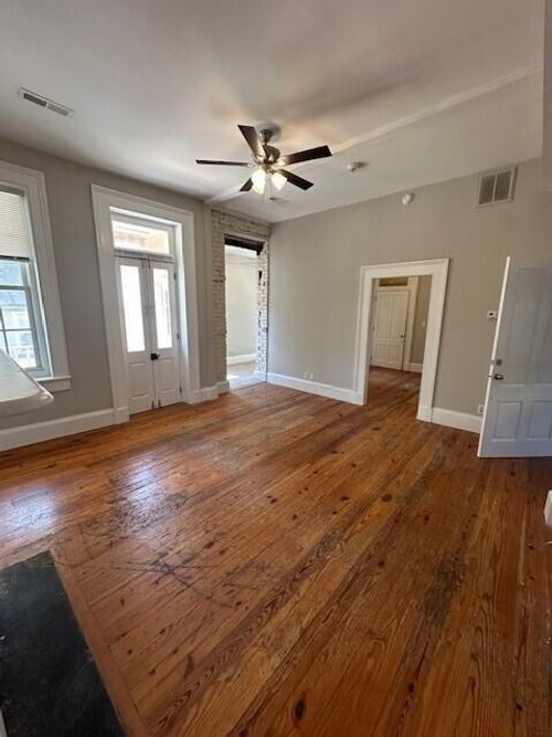 apt-c-314 King St, Charleston, SC, 29401-1485 | Card Image