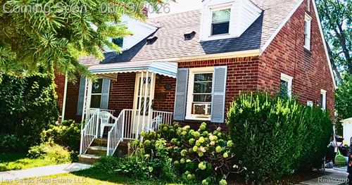 1331 Detroit Ave, Lincoln Park, MI, 48146-3331 | Card Image