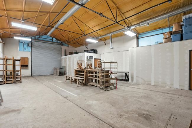 View of garage | Image 5
