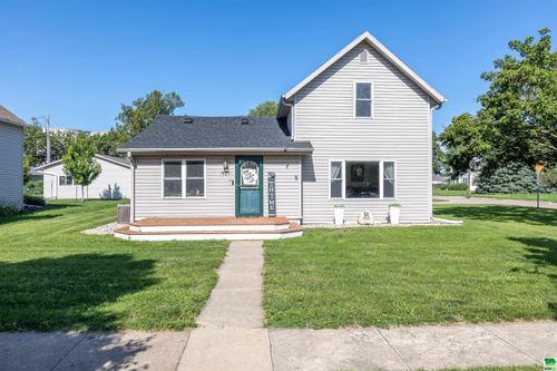 521 Beall St, Sloan, IA, 51055-7735 | Card Image