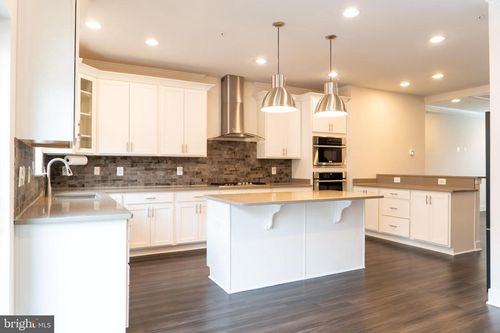 54 Verdant Oak Aly, CLARKSBURG, MD, 20871-3504 | Card Image