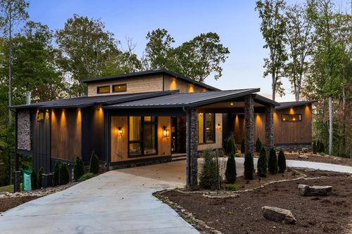 103 Dry Branch Rd, Blue Ridge, GA, 30513-4720 | Card Image
