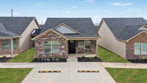 209 Harvest Park Dr, Berea, KY, 40403-6591 | Card Image