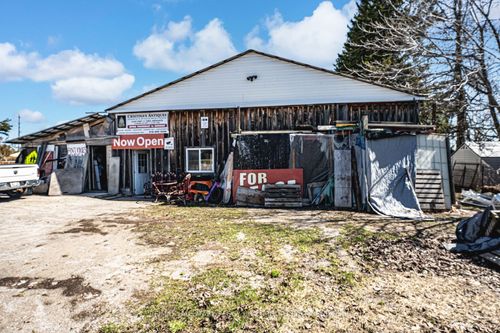 2449 11 Highway N, Oro Medonte, ON, L0L2E0 | Card Image