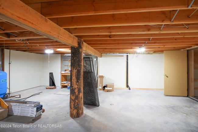 5 Black Bear Rd, House other with 5 bedrooms, 2 bathrooms and null parking in Pinedale WY | Image 74