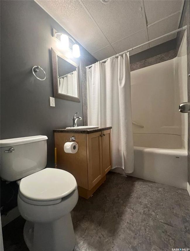 201 Conlin Dr, House other with 4 bedrooms, 2 bathrooms and 2 parking in Swift Current SK | Image 18