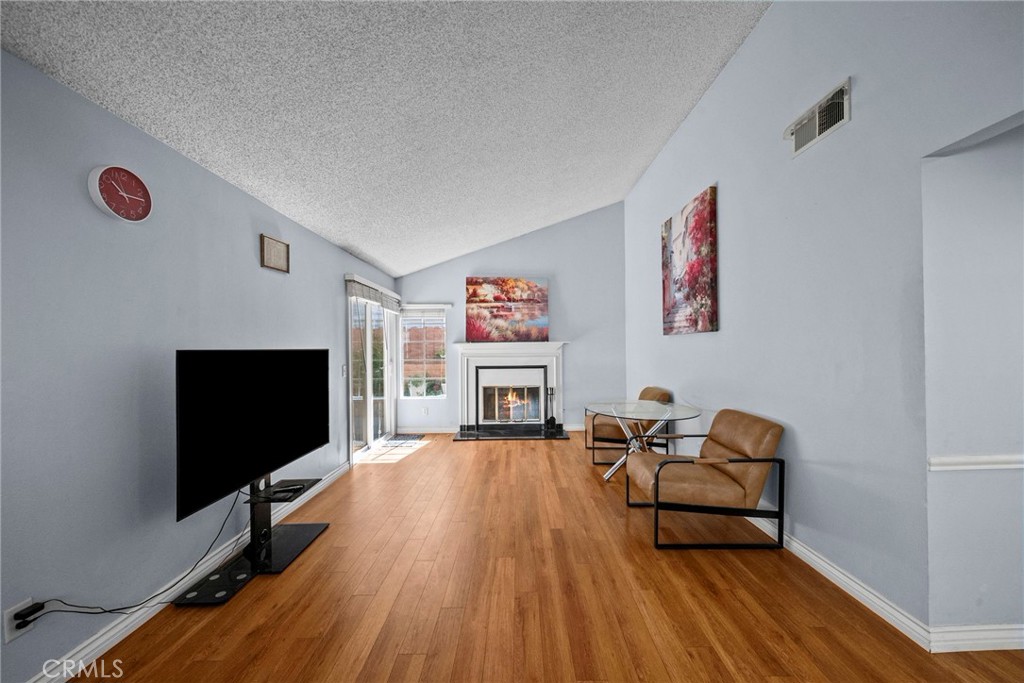 Residential in Canyon Country 5