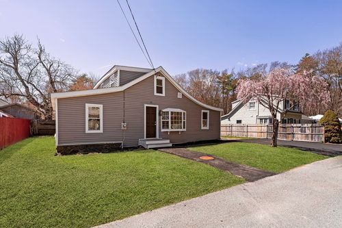 21 Evergreen Street, Dartmouth, MA, 02747 | Card Image