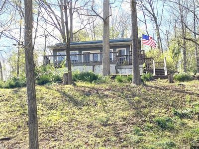 428 Club Drive, House other with 2 bedrooms, 1 bathrooms and null parking in Washington WV | Image 1