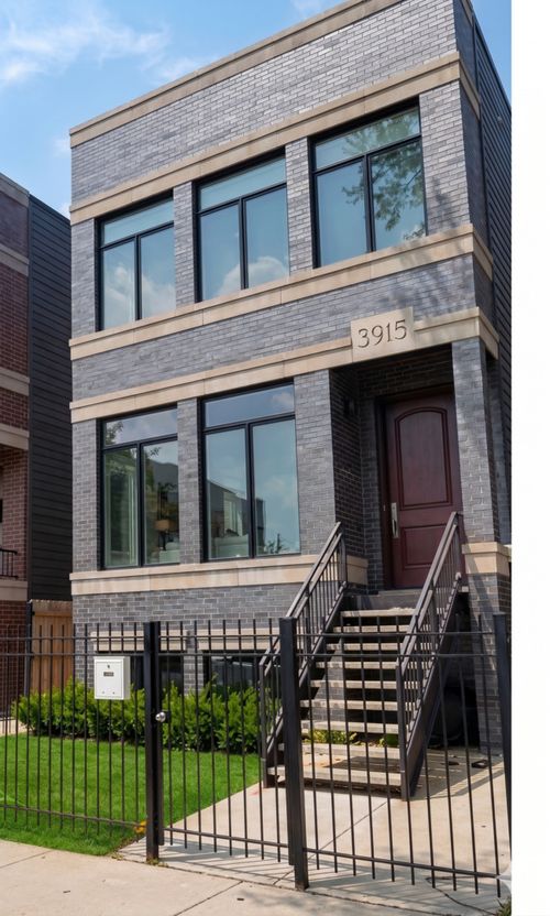 3915 S Calumet Ave, Chicago, IL, 60653-2201 | Card Image