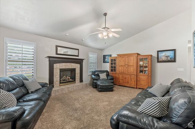 338 N Homestead Ln, House other with 6 bedrooms, 4 bathrooms and 3 parking in Fruit Heights UT | Image 7